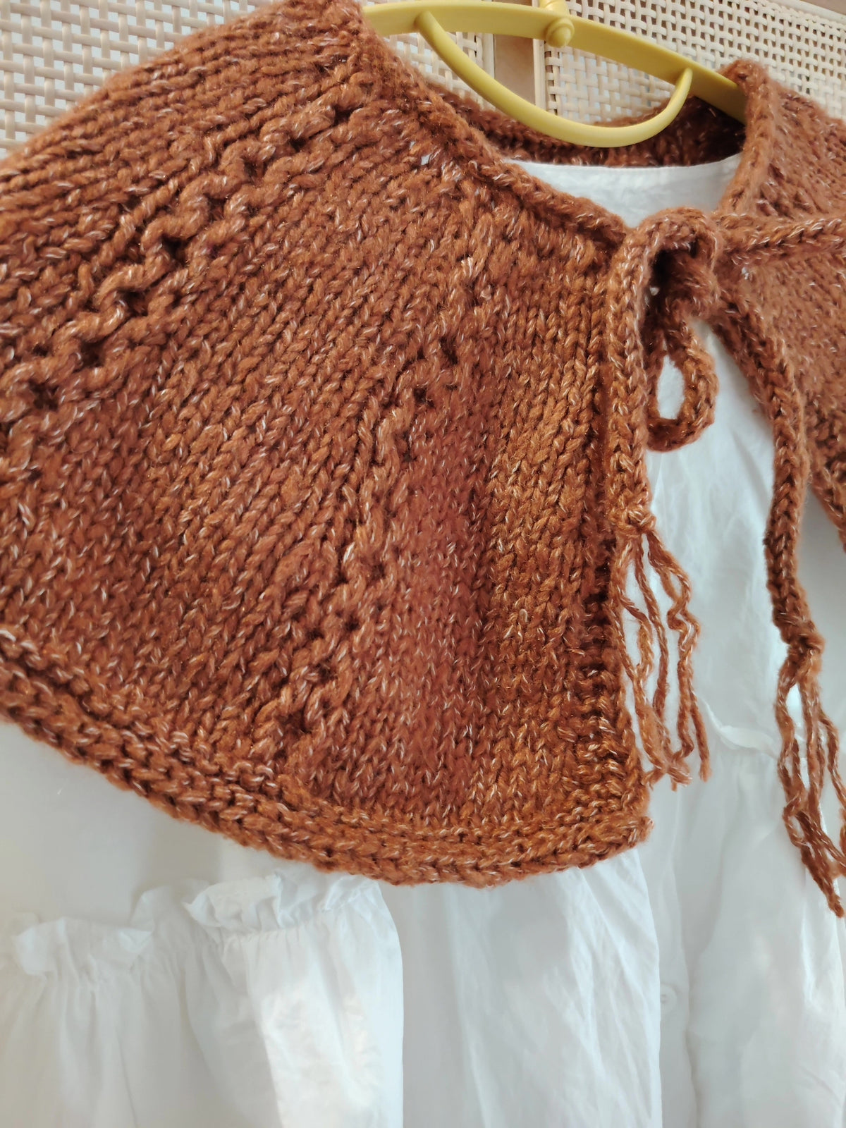 Handgestricktes Kaschmir-Baumwoll-Schultertuch