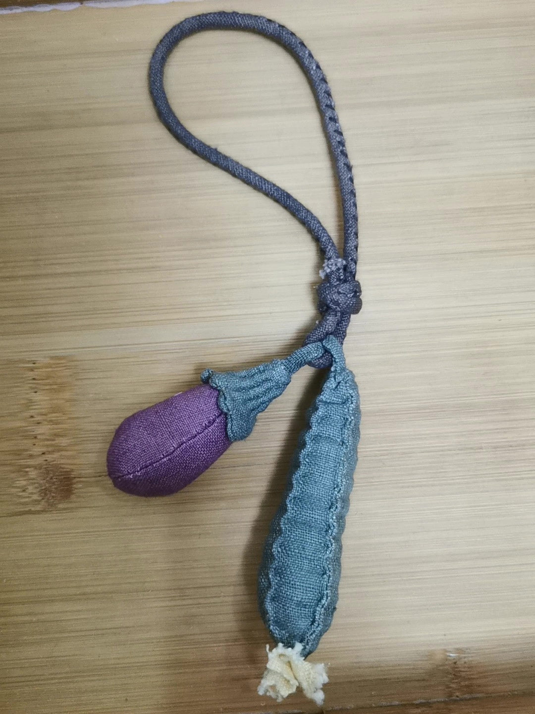 手縫い布製 ナスとヘチマのキーホルダー