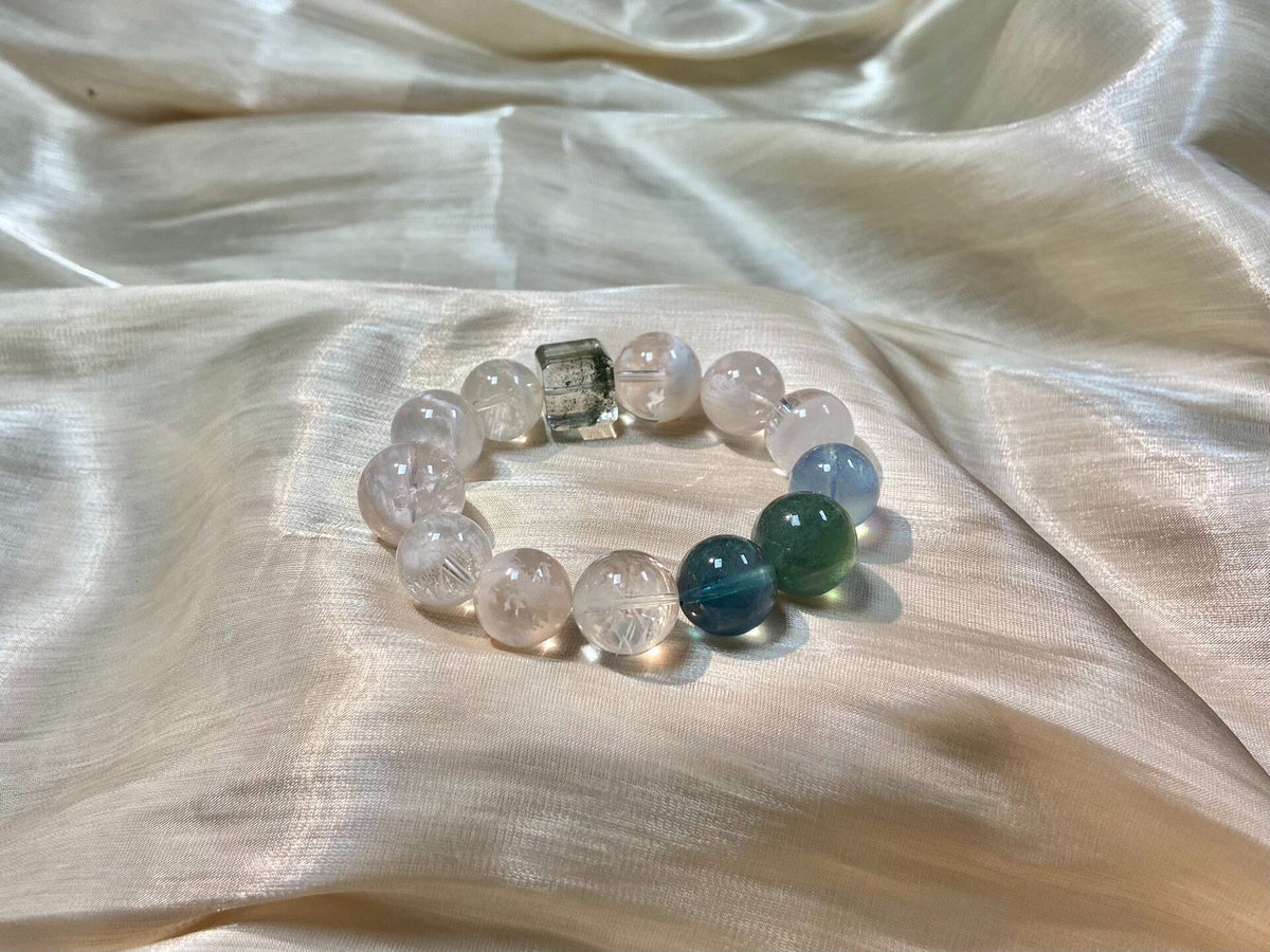 Crystal Beaded Bracelet with Snowflake Phantom
