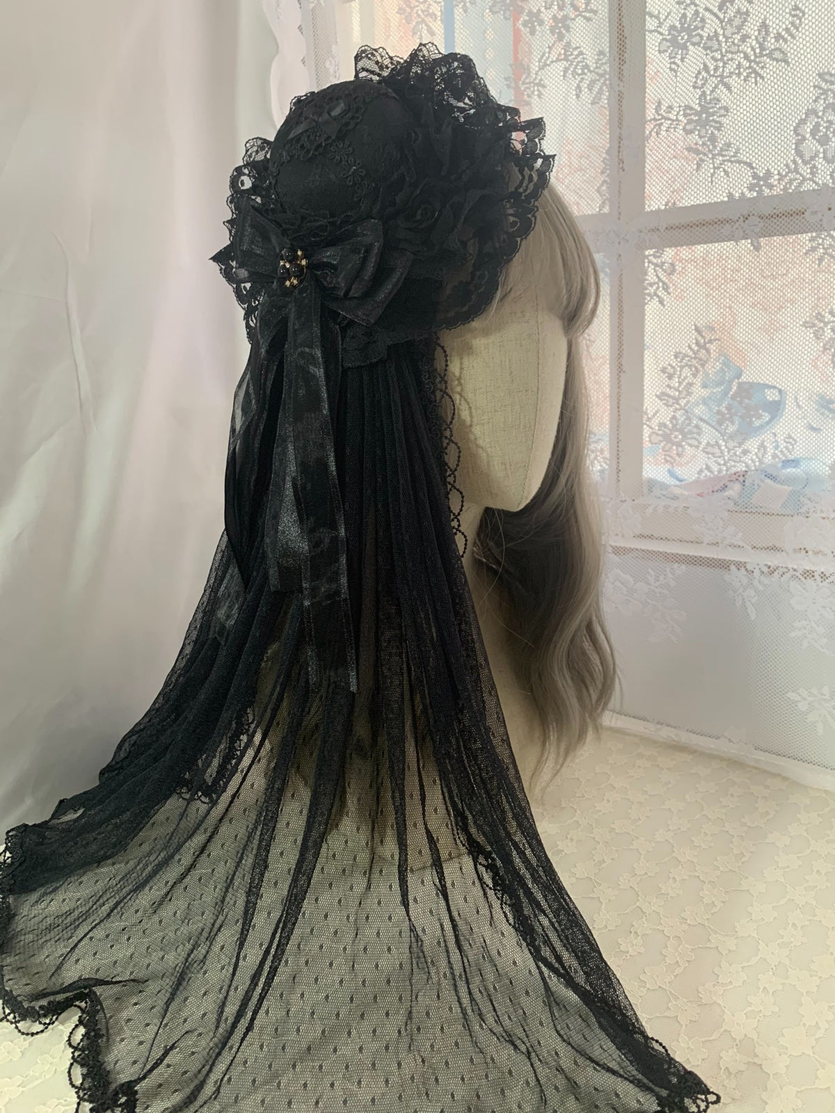 Mini Cilindro in Pizzo Nero per Gothic Lolita