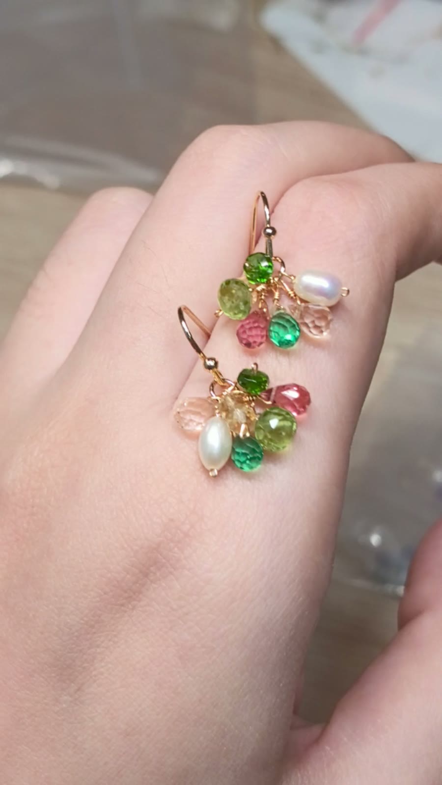 Brincos de Gota com Contas e Pérolas Multicoloridas