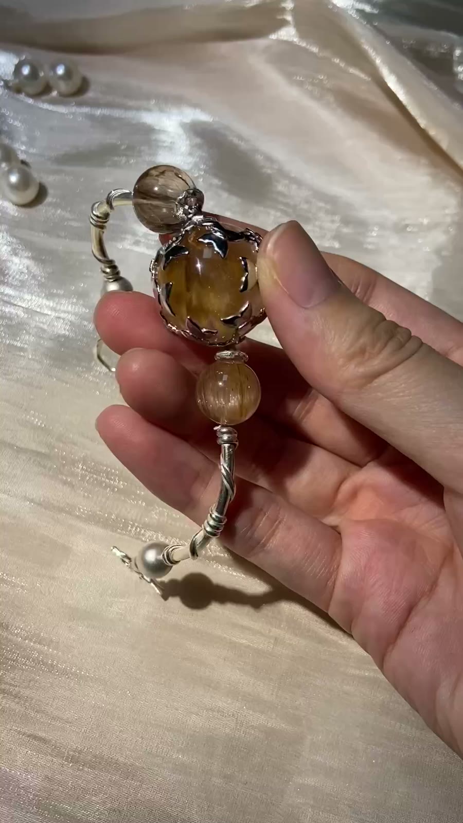 Goose Yellow Rabbit Hair Crystal Bracelet