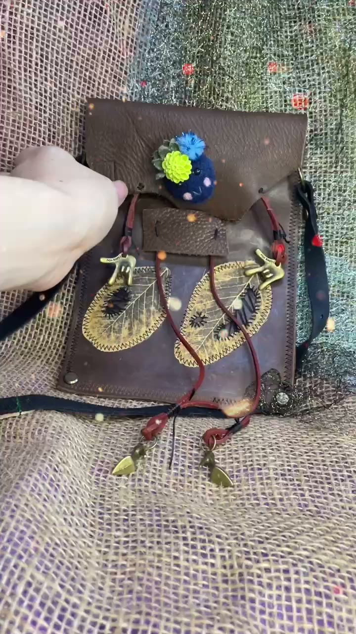 Handmade Leather Crossbody Bag with Applique Face