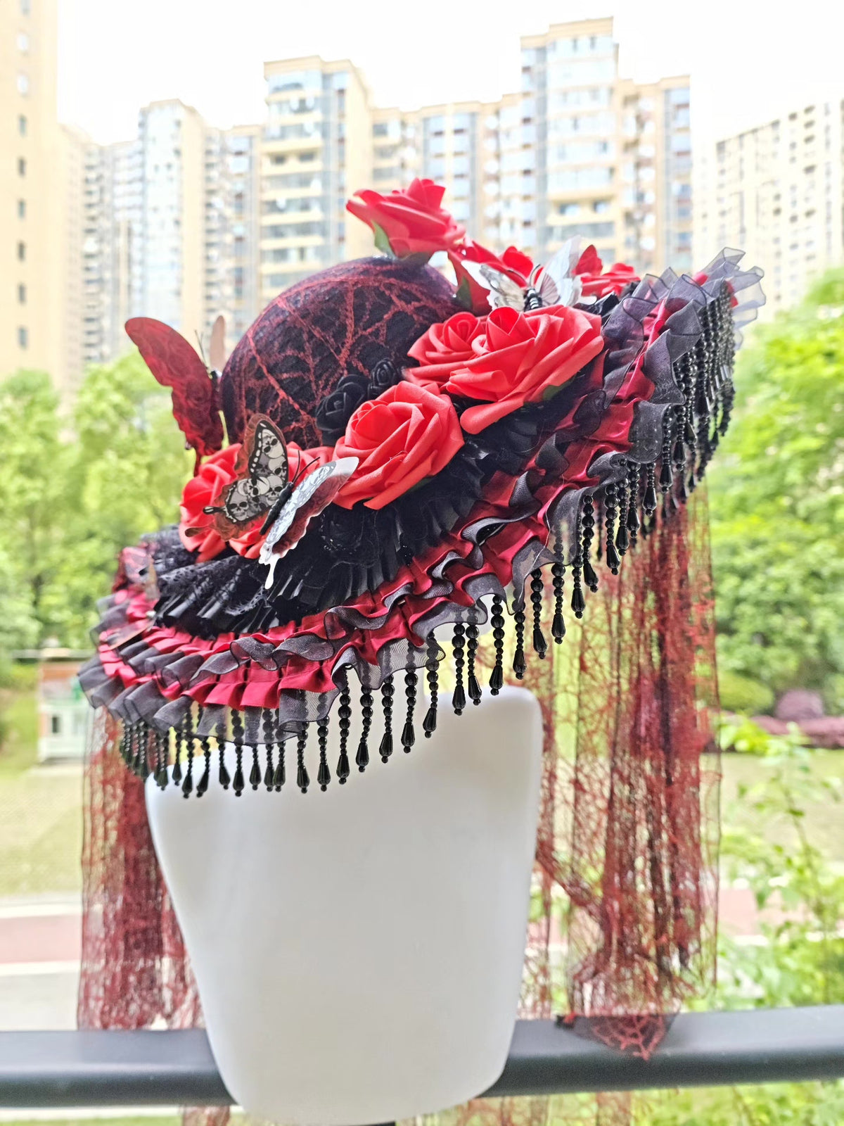 Gothic Lolita spindvävs-bonnet med pärladade fransar