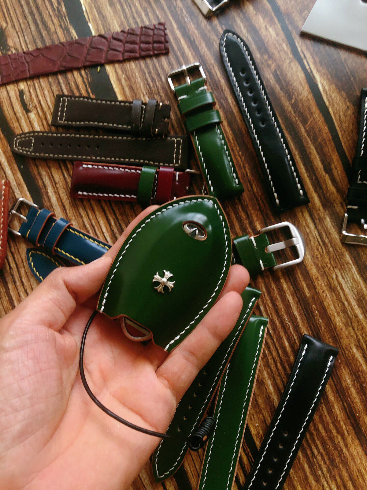 Infiniti Cordovan Leather Key Case