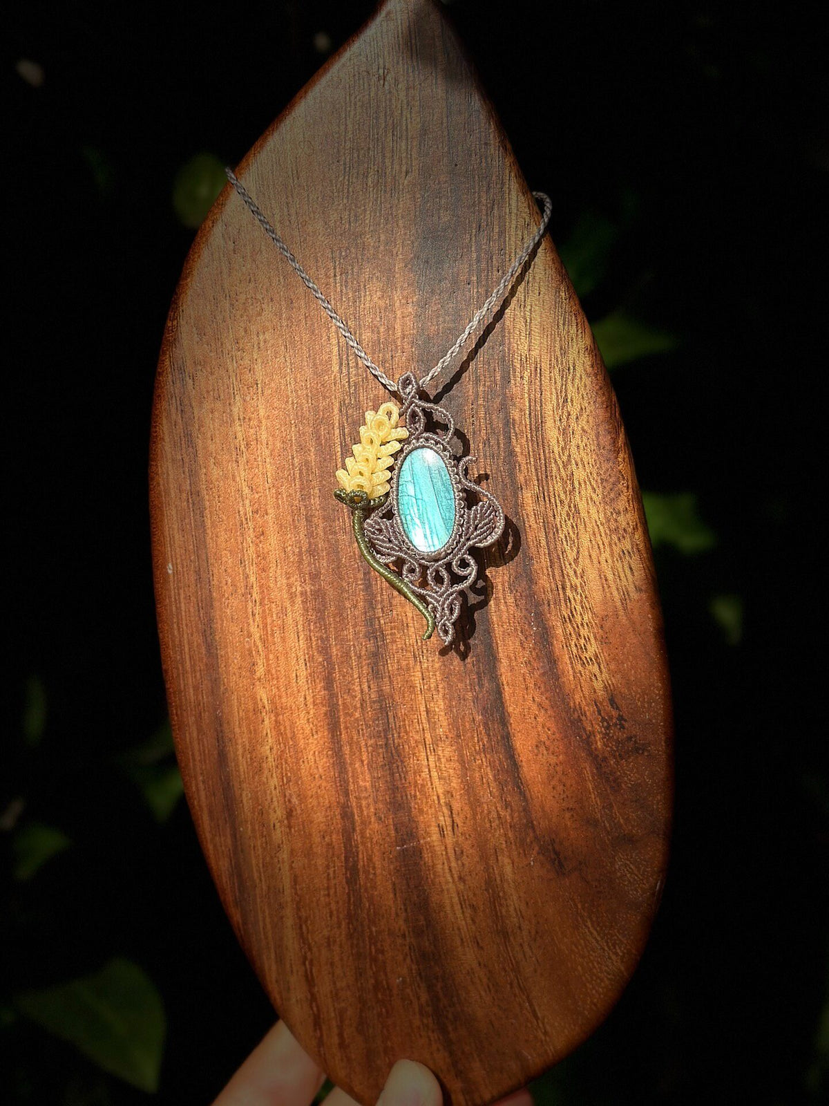 Handmade Macrame Labradorite Pendant Necklace