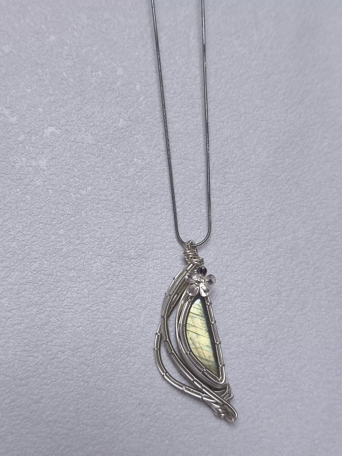 Handmade Wire Wrapped Labradorite Necklace Blue Flash