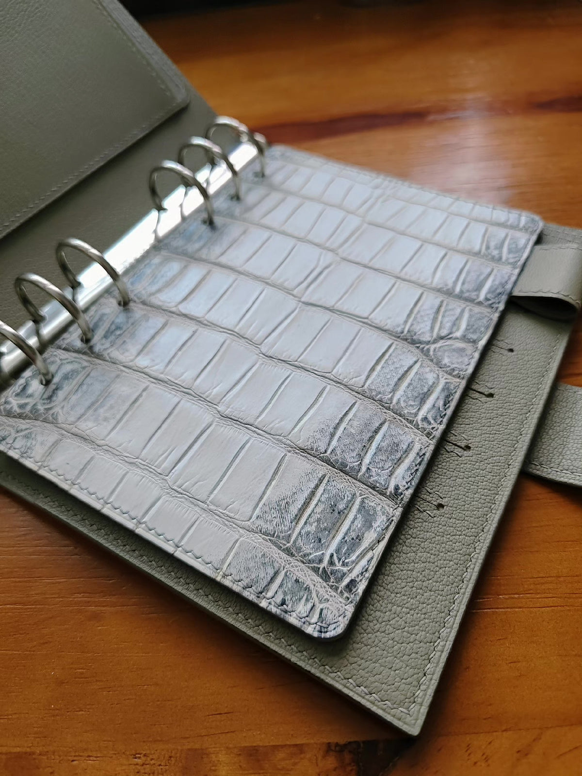 A6FC Gillio Planner Himalayan Crocodile Leather