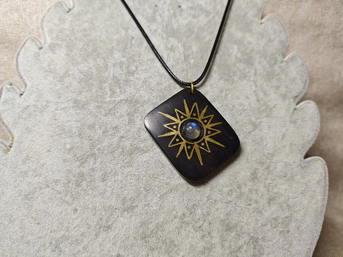 Ebony Labradorite Sun Totem Pendant