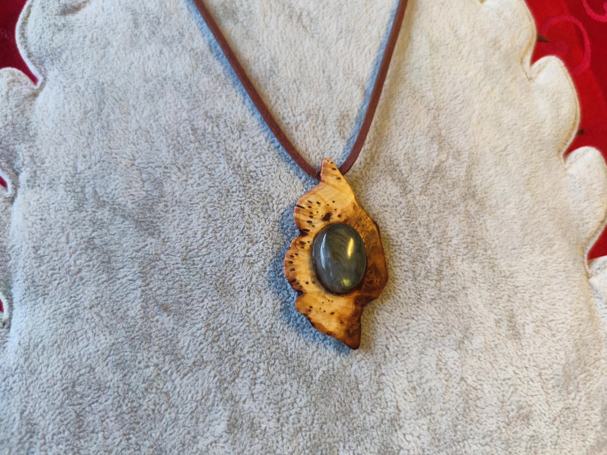 Labradorite Wood Pendant