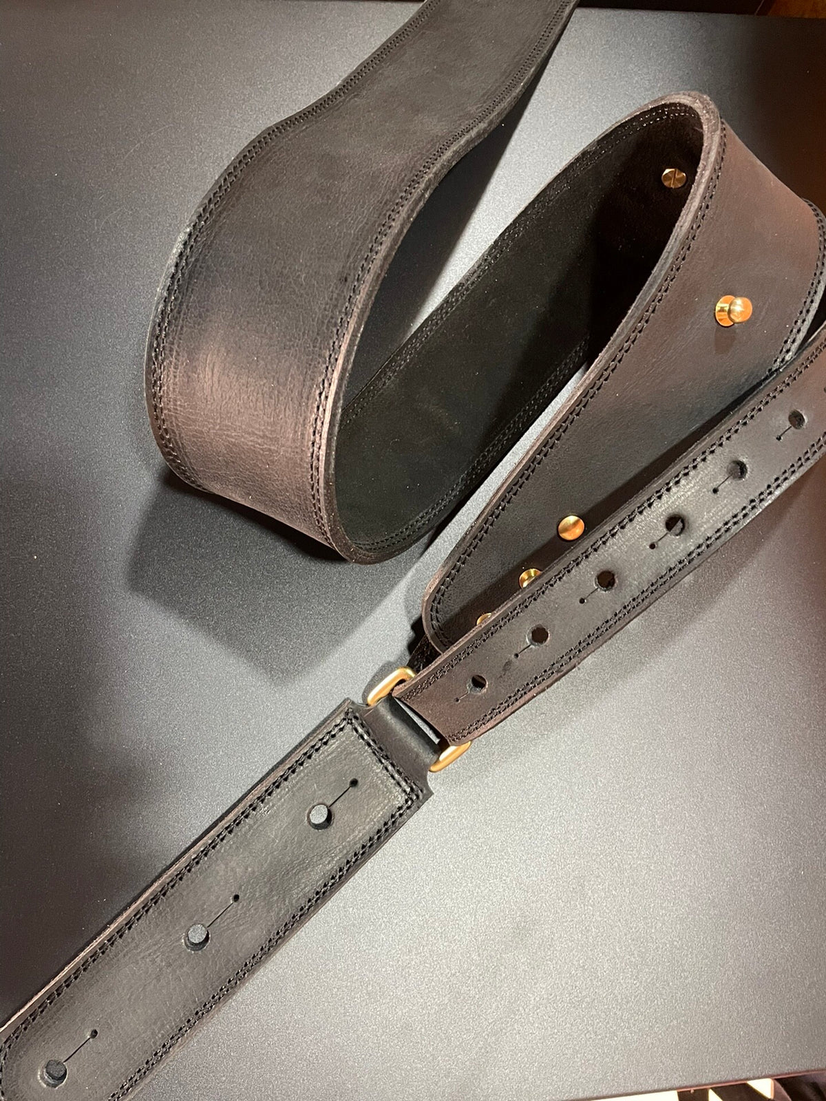Sangle de guitare et basse en cuir de vachette