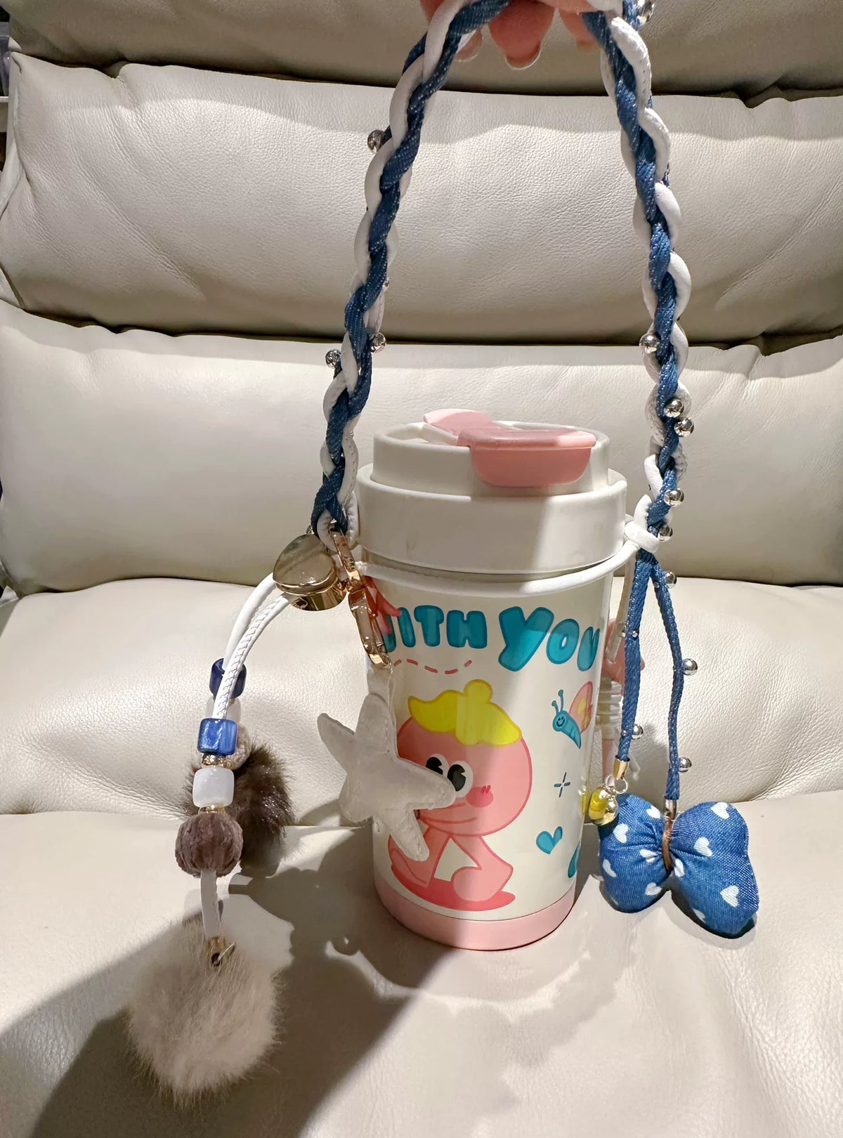 Cadena decorativa para vasos trenzada en azul y blanco