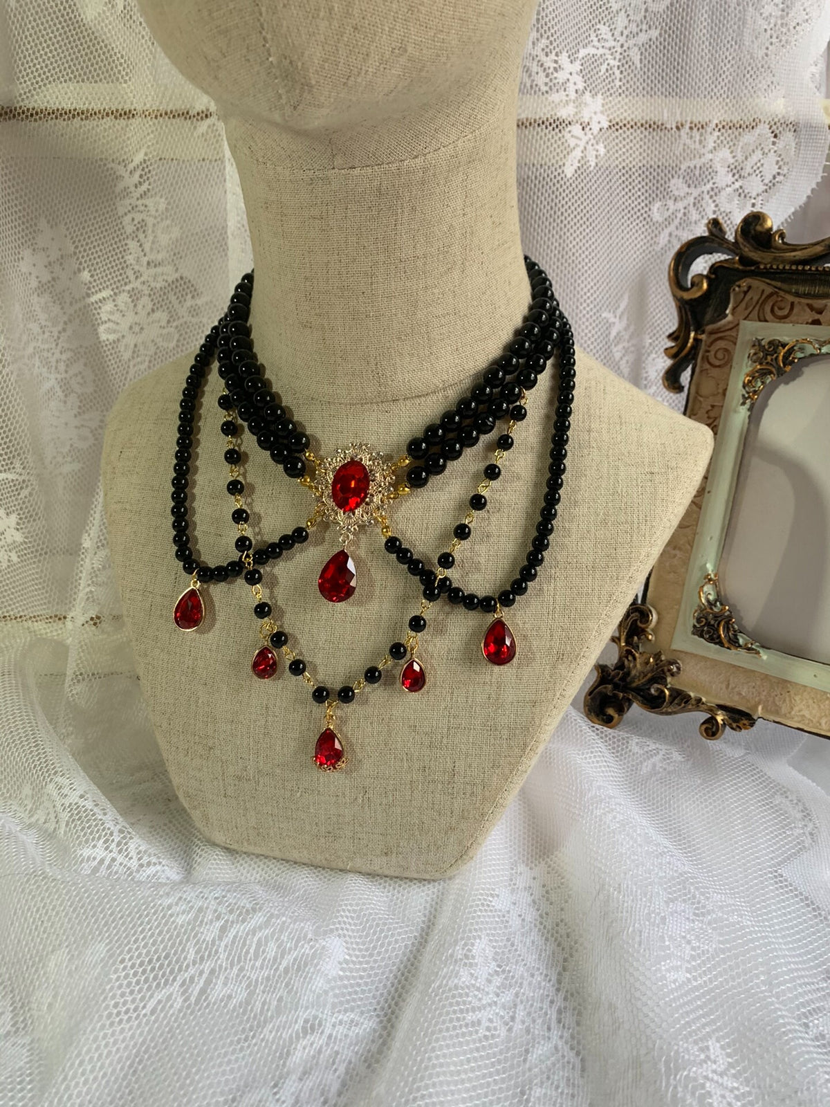 Handgemaakte Lolita Gothic ketting met kunstparels