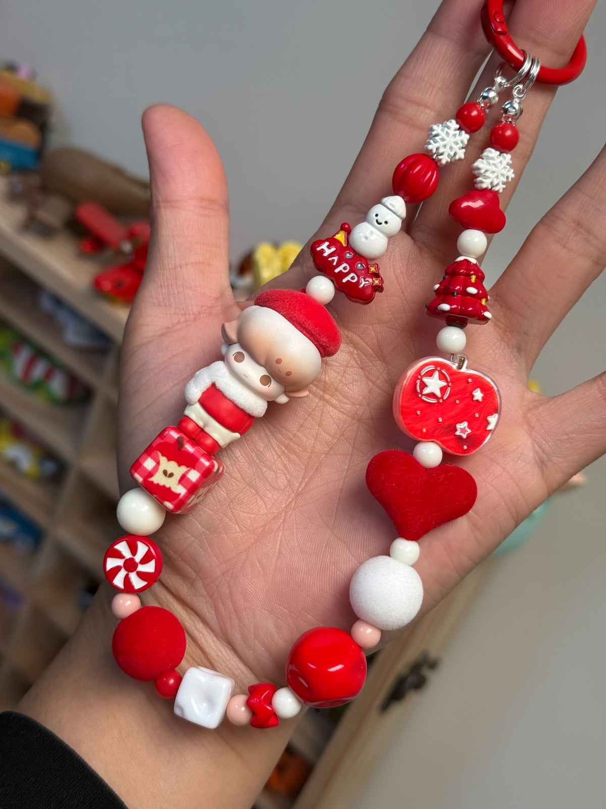 Chaveiro e Tira para Telemóvel DIMOO Chapeuzinho Vermelho