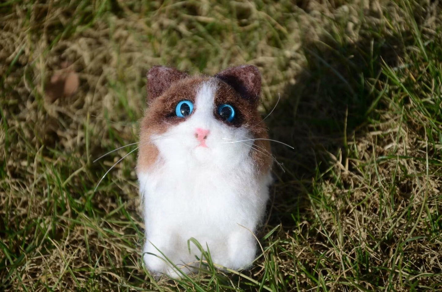 Miniature Wool Felt Cat Plush Toy, 7cm Seated Figure
