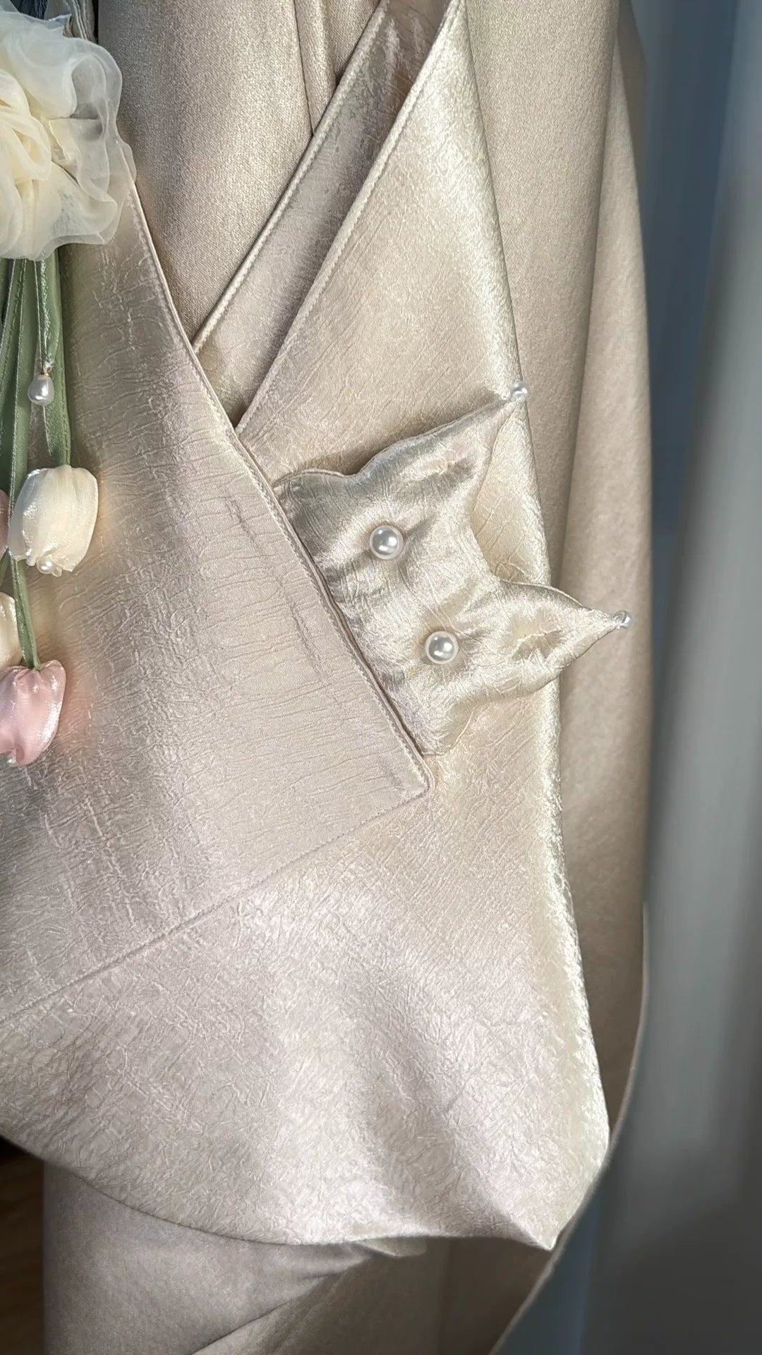 Hellbeige gekreidete Katzen-Schultertasche
