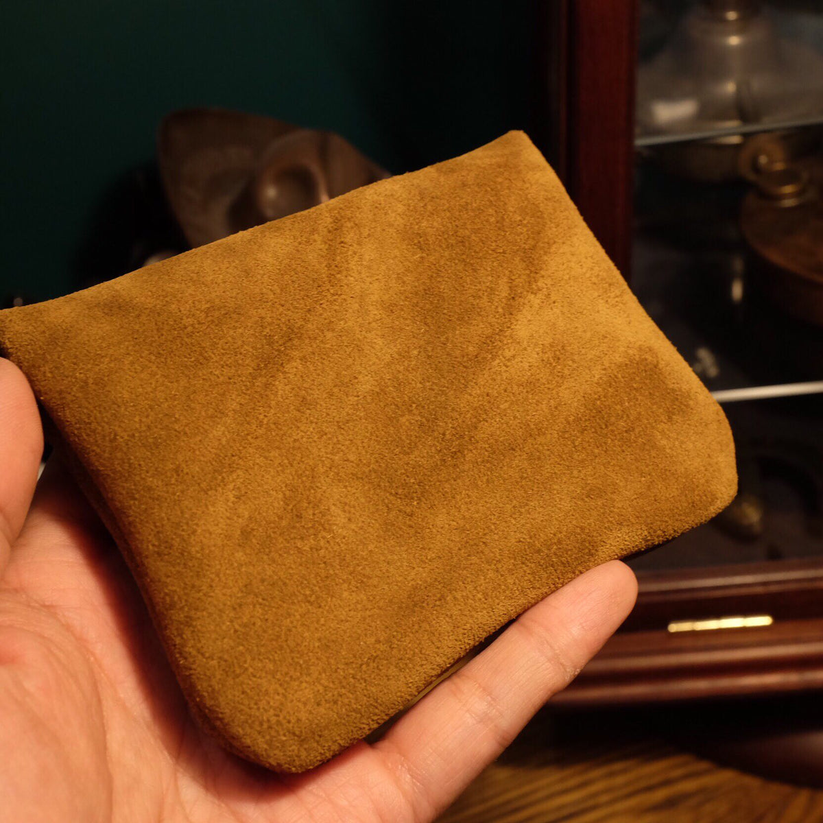 American Retro Suede Leather Coin Card Holder