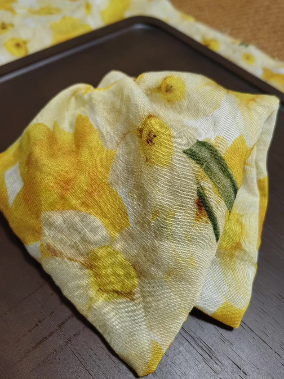 Scrunchie a Foulard Quadrato in Cotone Giallo