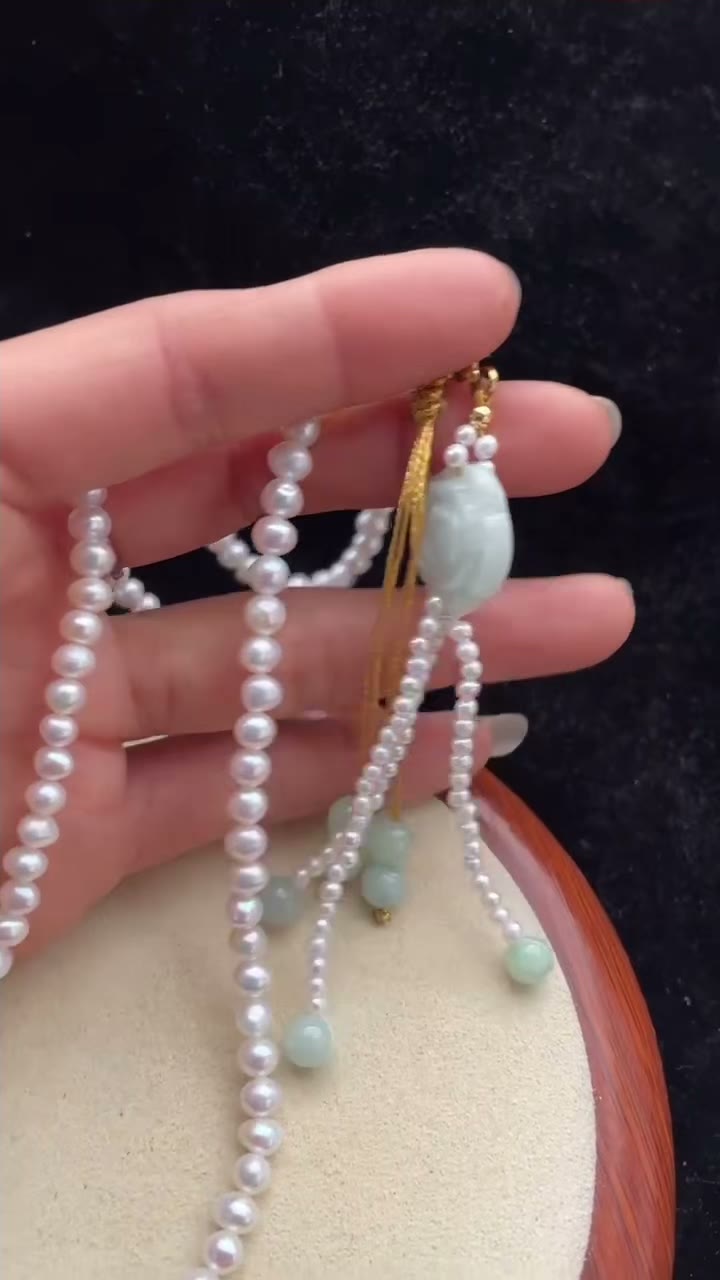 Natural Pearl Necklace with Green Stone Pendant