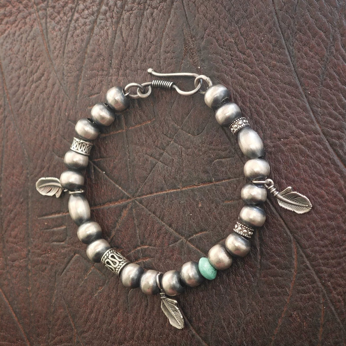Hubei Turquoise Sterlingen Zilver Kralenarmband