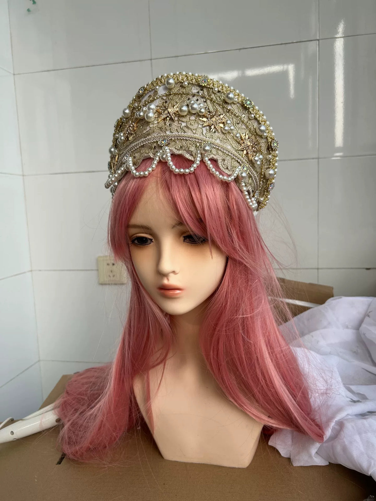 Gouden Pearl Star Tudor Crown Hoofdtoofstuk