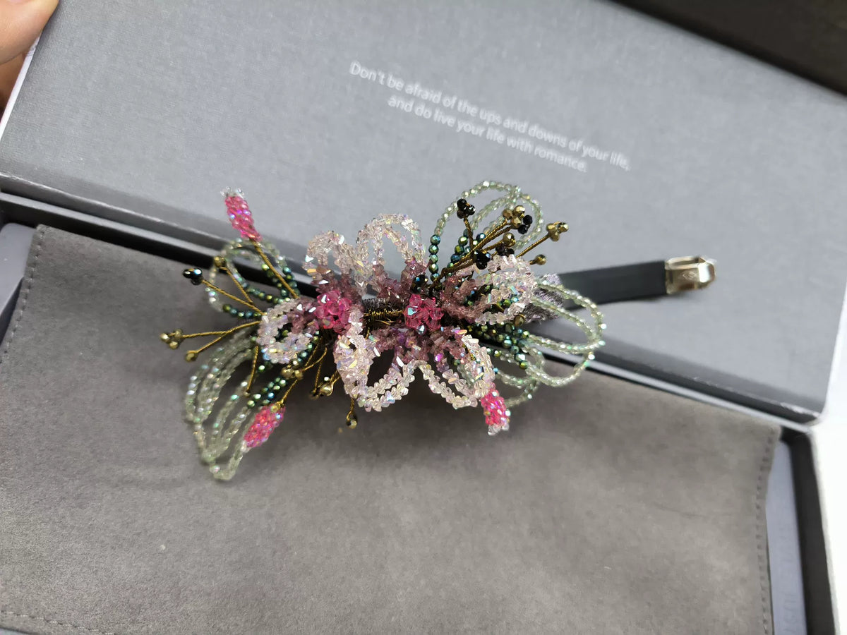 Pince à cheveux fleur en cristaux rose et violet
