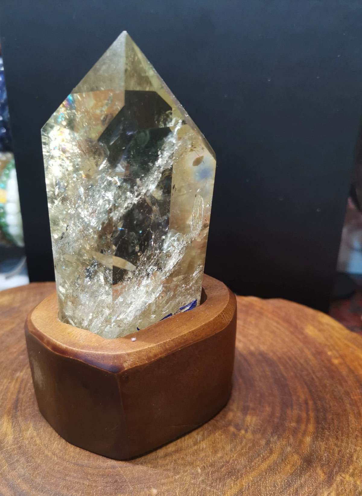 Natürlicher Citrin-Kristallpunkt mit Holzsockel 137mm