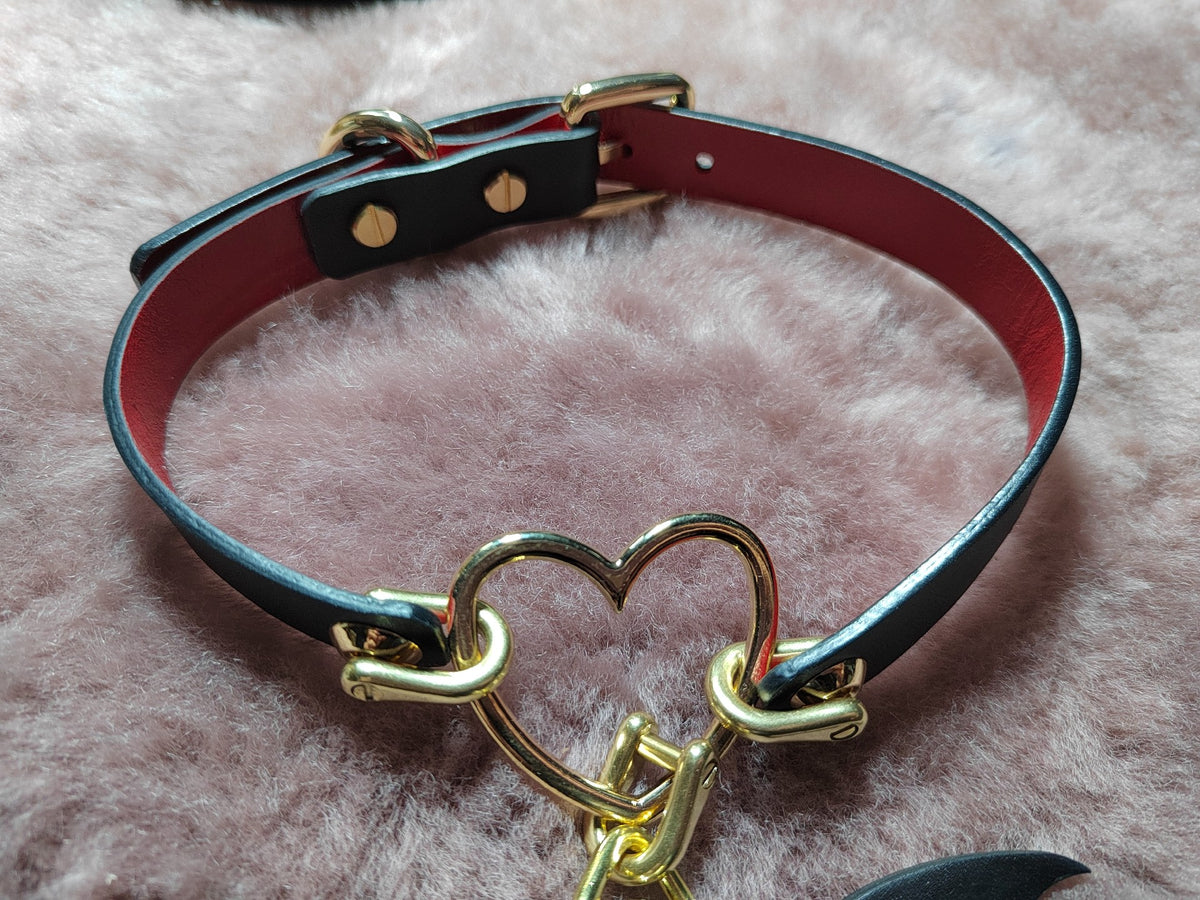 Handmade Leather Pet Collar with Heart Ring