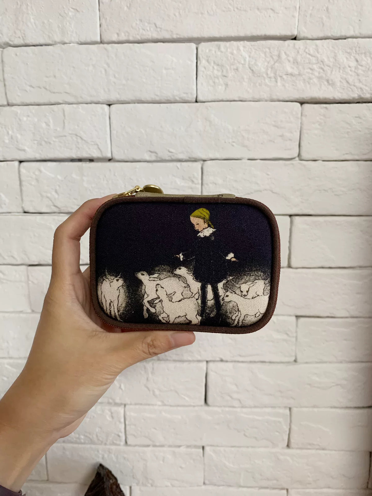 Estuche de tejido Oxford con cremallera y tirador de corazón