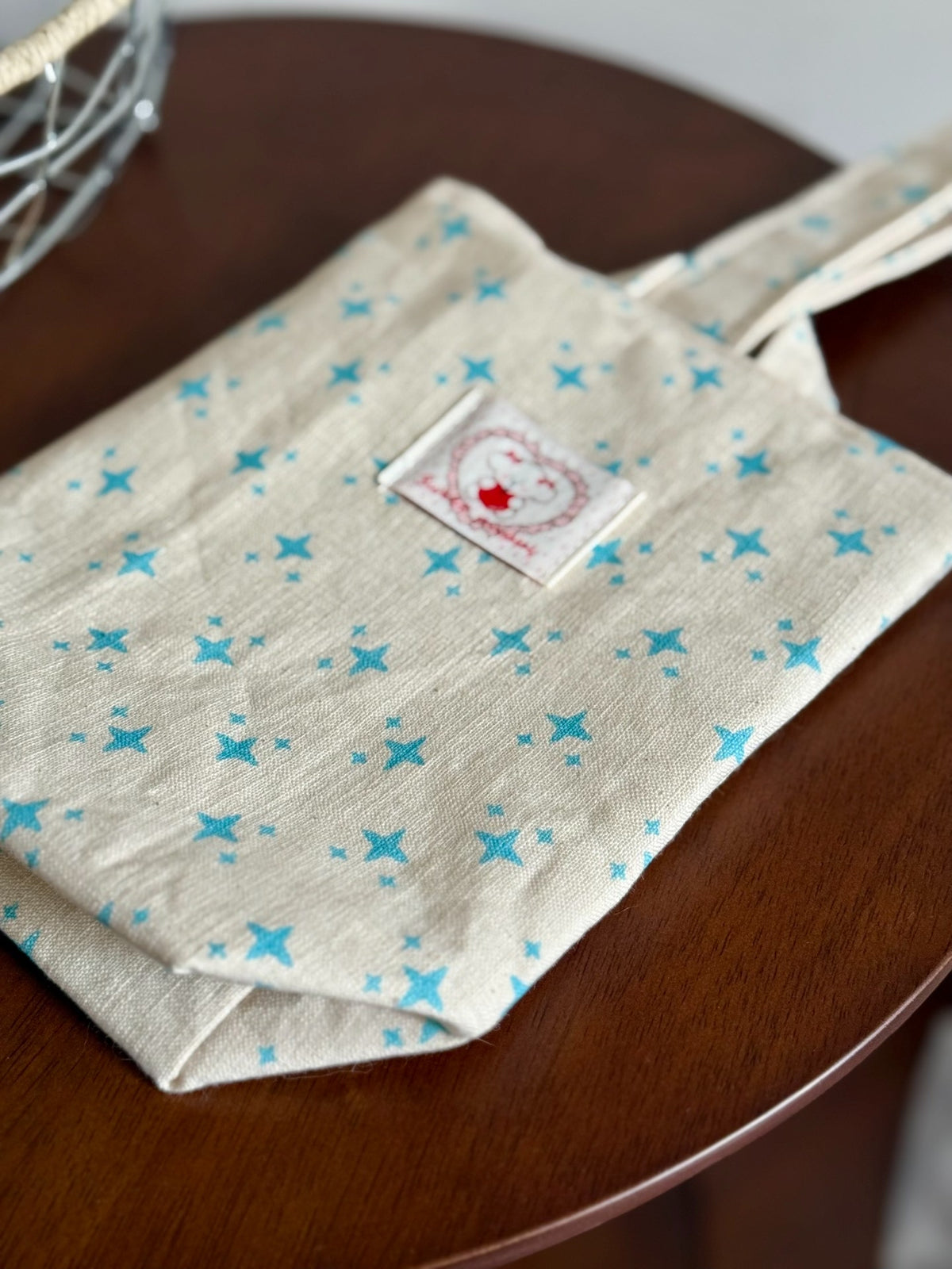 Borsa da polso artigianale Tuubu a stelle