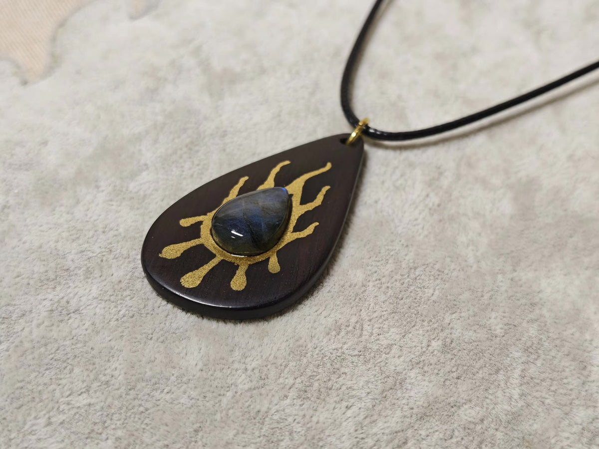 Black Sandalwood Labradorite Water Fire Pendant
