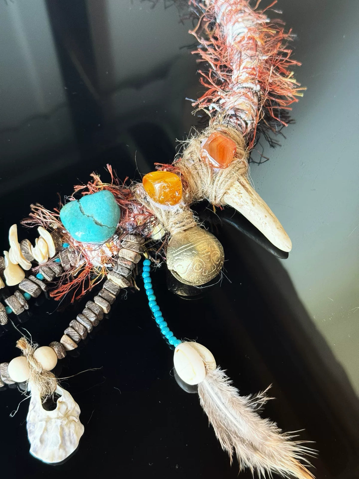 Peça de Cabeça e Colar de Cristal, Chifre e Concha