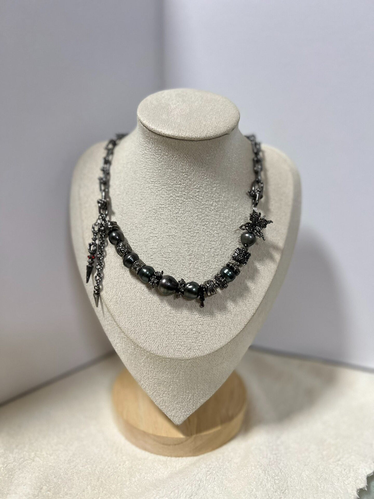 Gothic Tahitian Pearl Necklace Bracelet