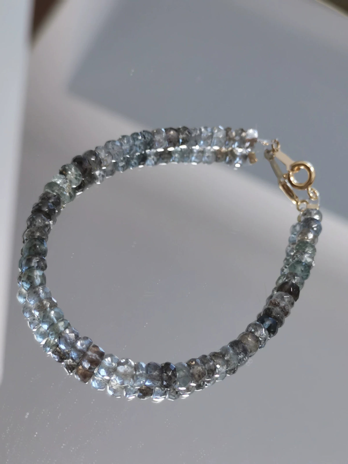 Bracelet en perles d'aamarine abacus plat