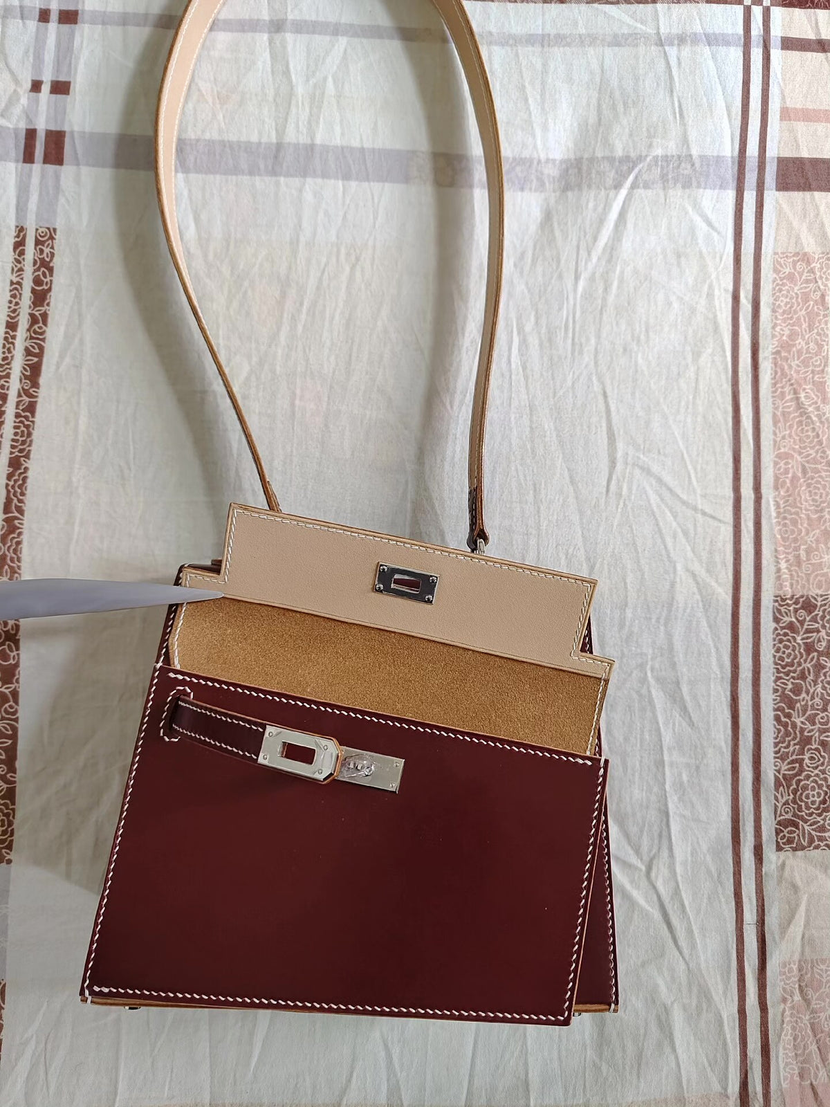 Asymmetrical Kelly Shoulder Bag in Burgundy Leather