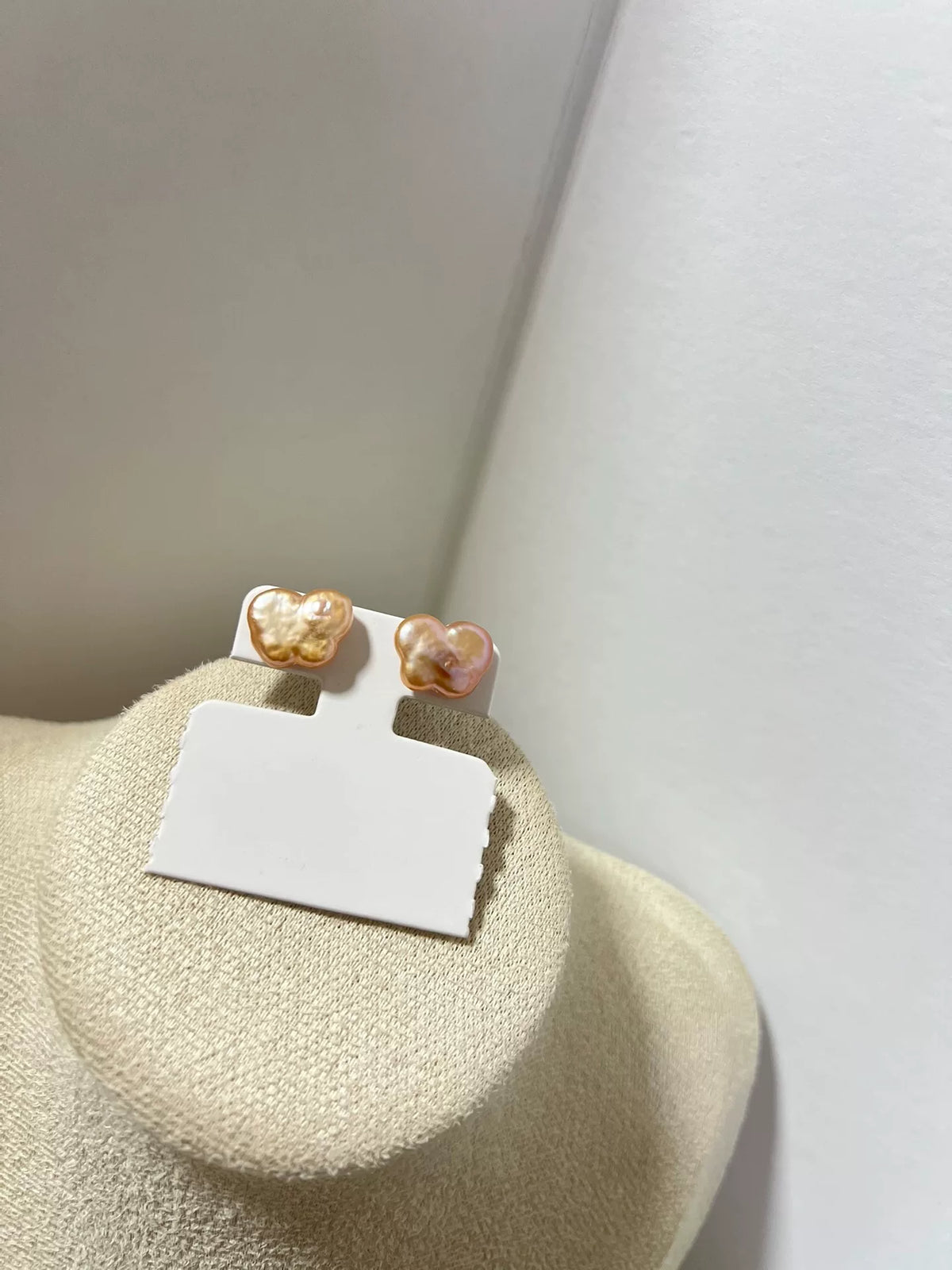 Orecchini a farfalla con perle barocche in argento 925