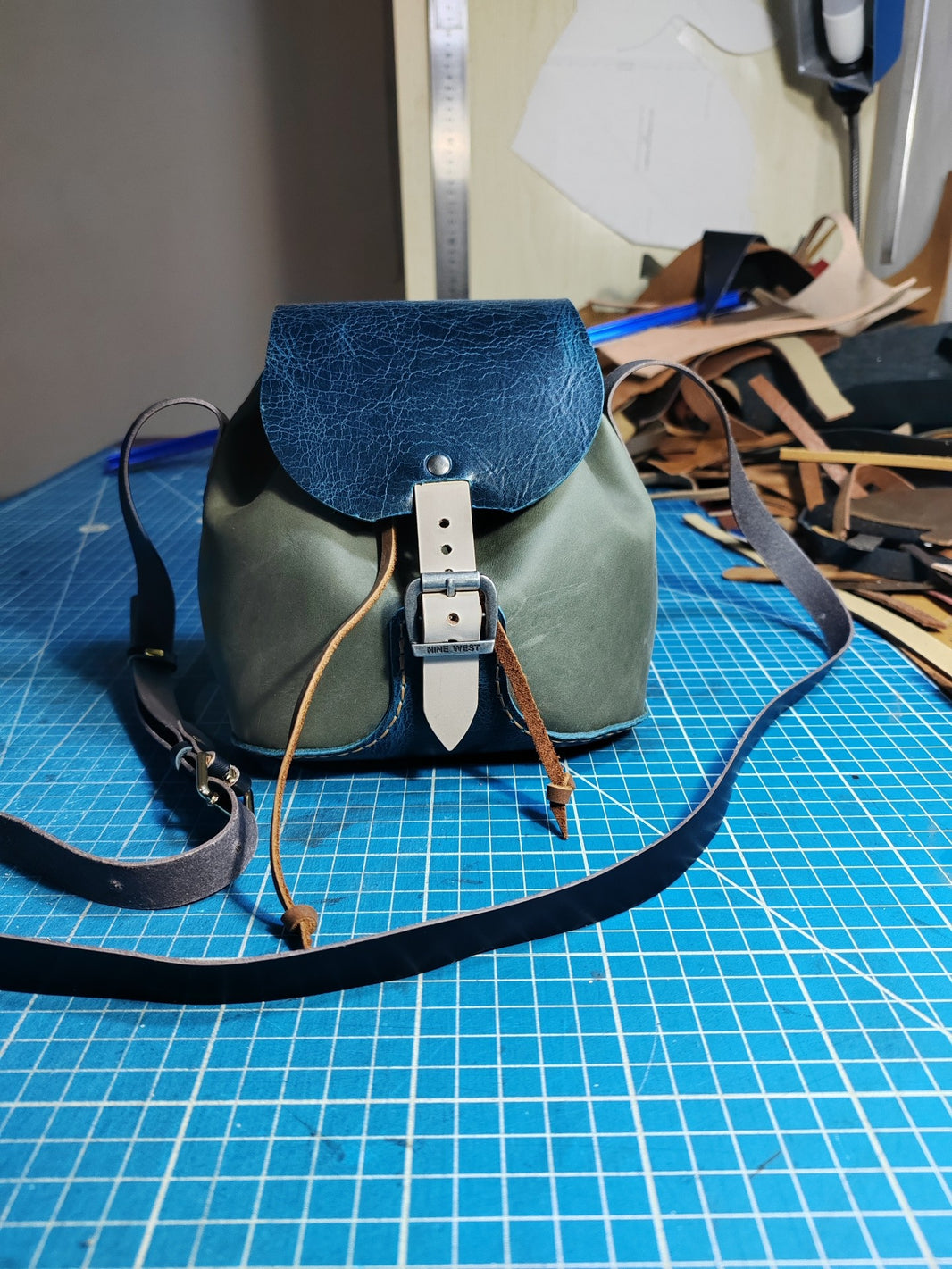 1076448076701 - Image 1
