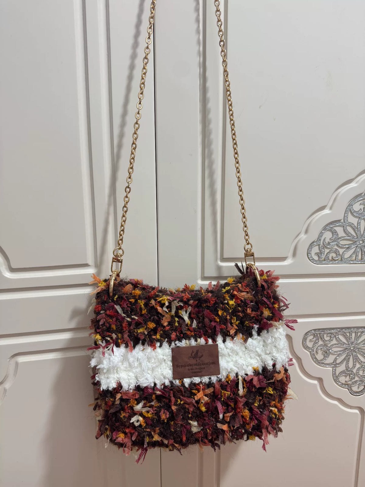 ハンドメイド シャギーファブリック クロスボディバッグ