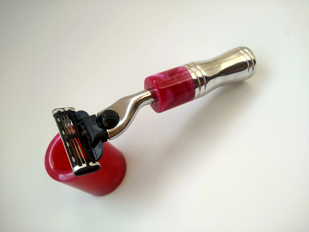 Women's Manual Razor with Pivoting Head