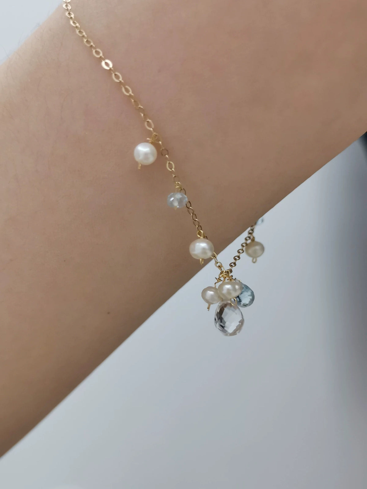 Bracelet ajustable en or rempli avec perle et cristal