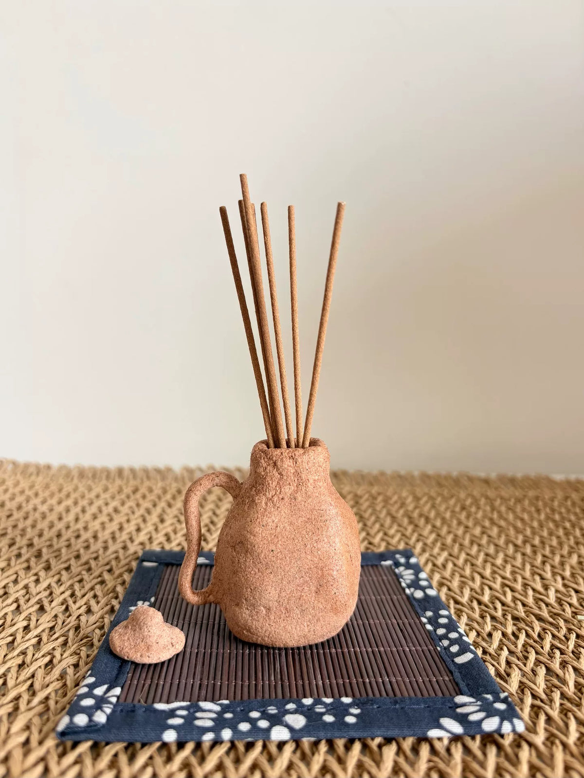 Rock Clay Decorative Vase with Handle