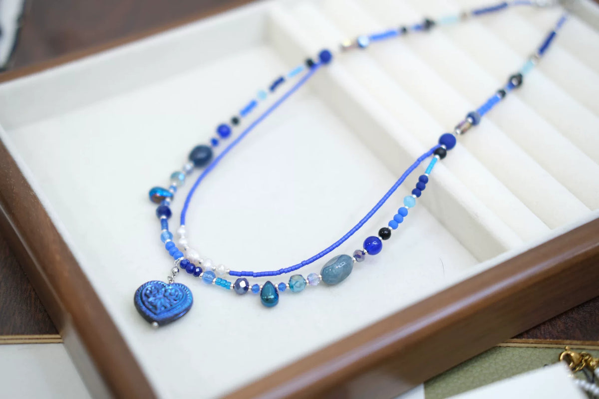 Collana a doppio strato con perline blu