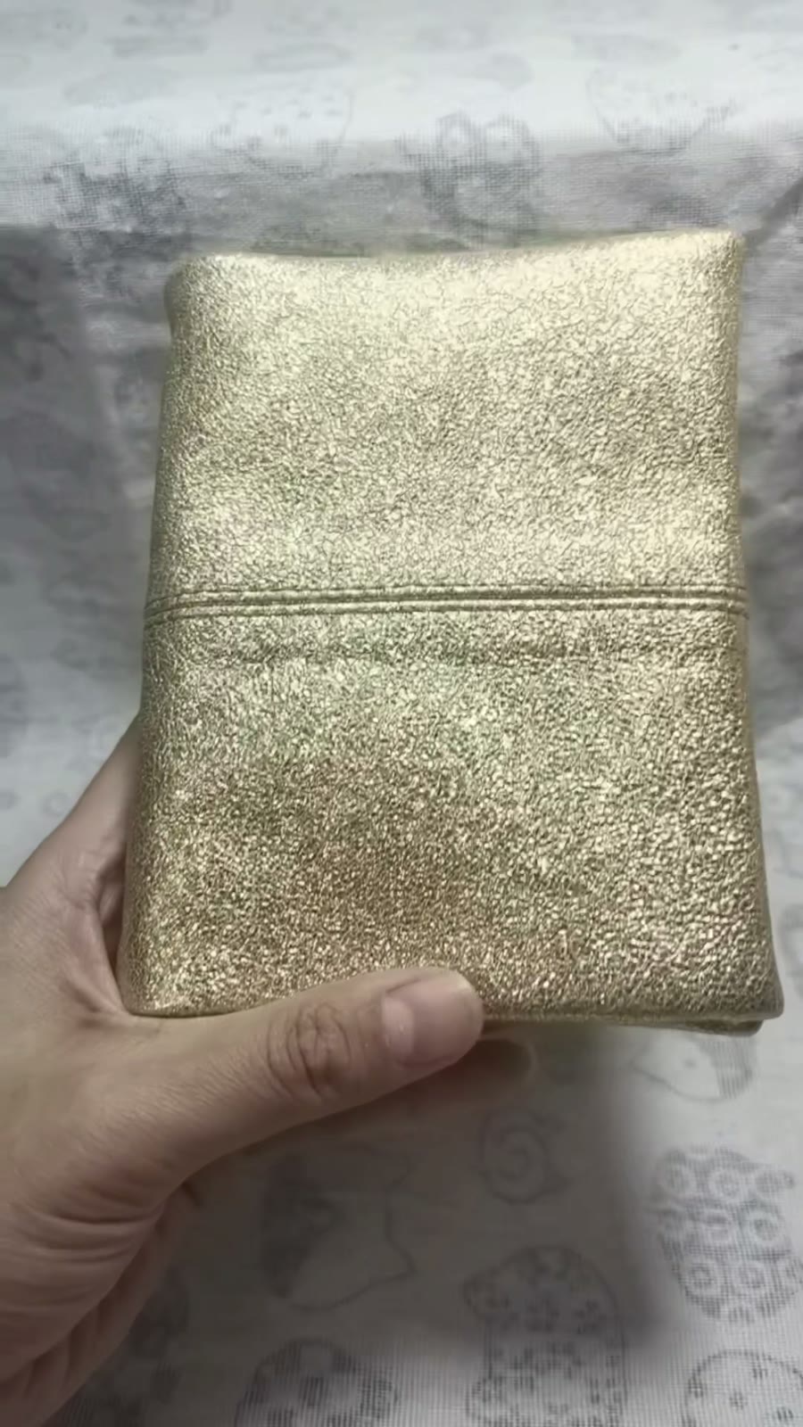 Funda para Agenda A7 en Piel de Cordero Dorado Metálico con Seis Anillos