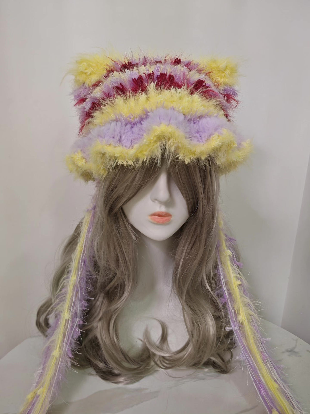 Fluffy Striped Feather Fan Hat