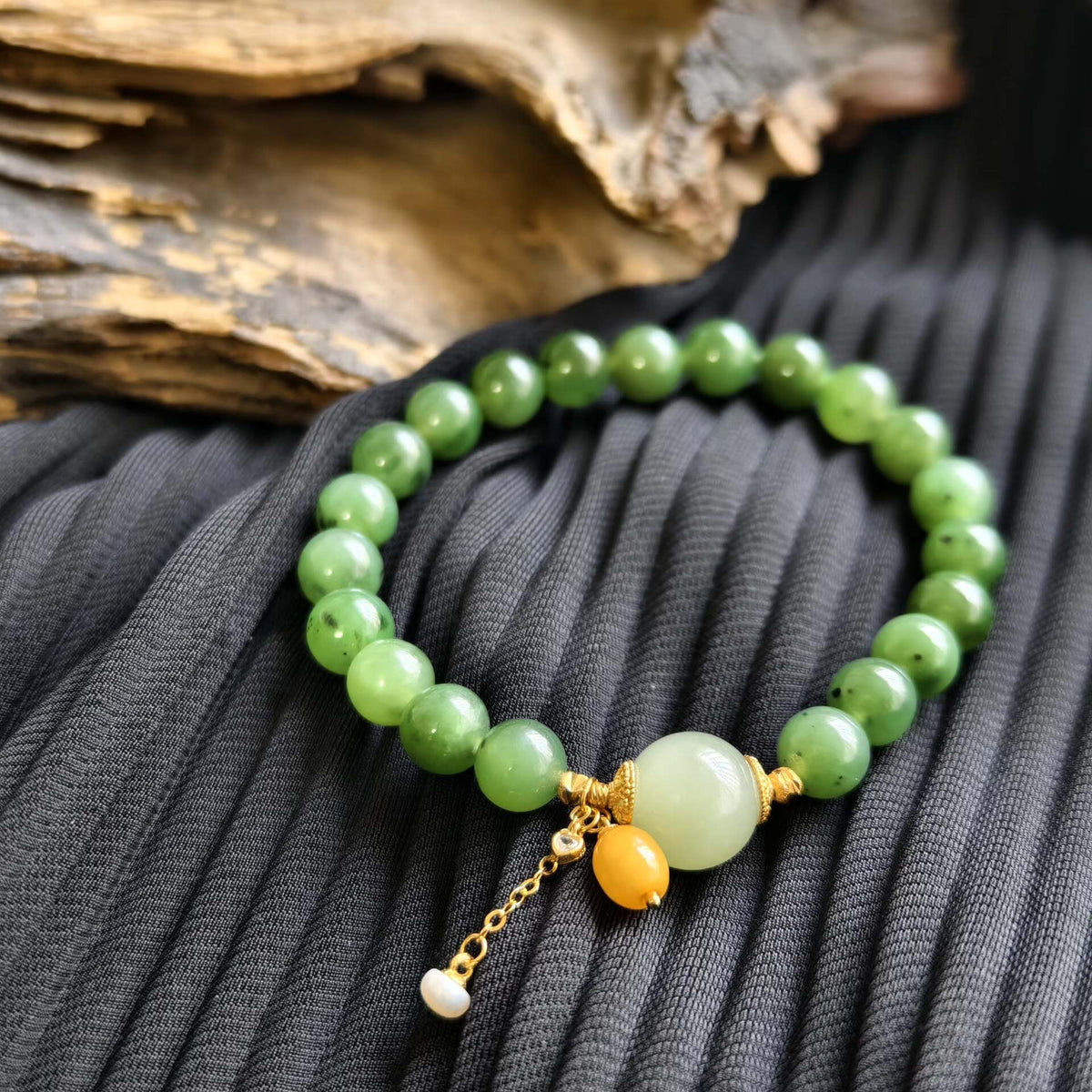 Green Jade Bracelet with Amber and Hetian Bead