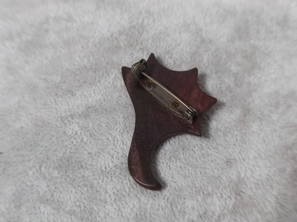 Red Sandalwood Abalone Star Brooch