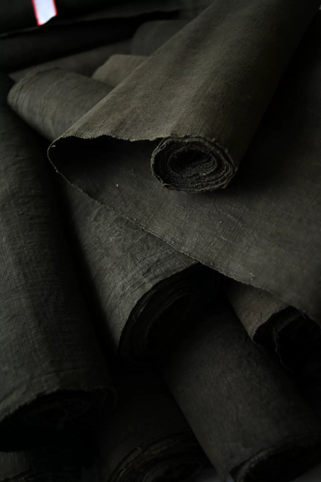 979701480361 - Image 1