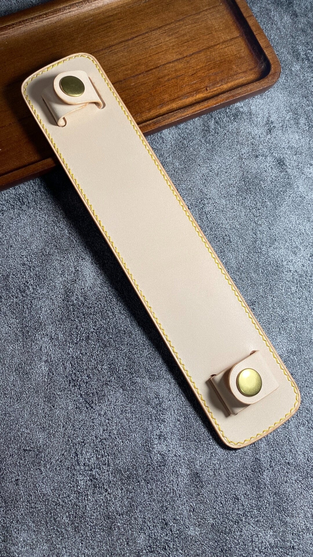 Vegetable Tanned Leather Bag Strap Clip