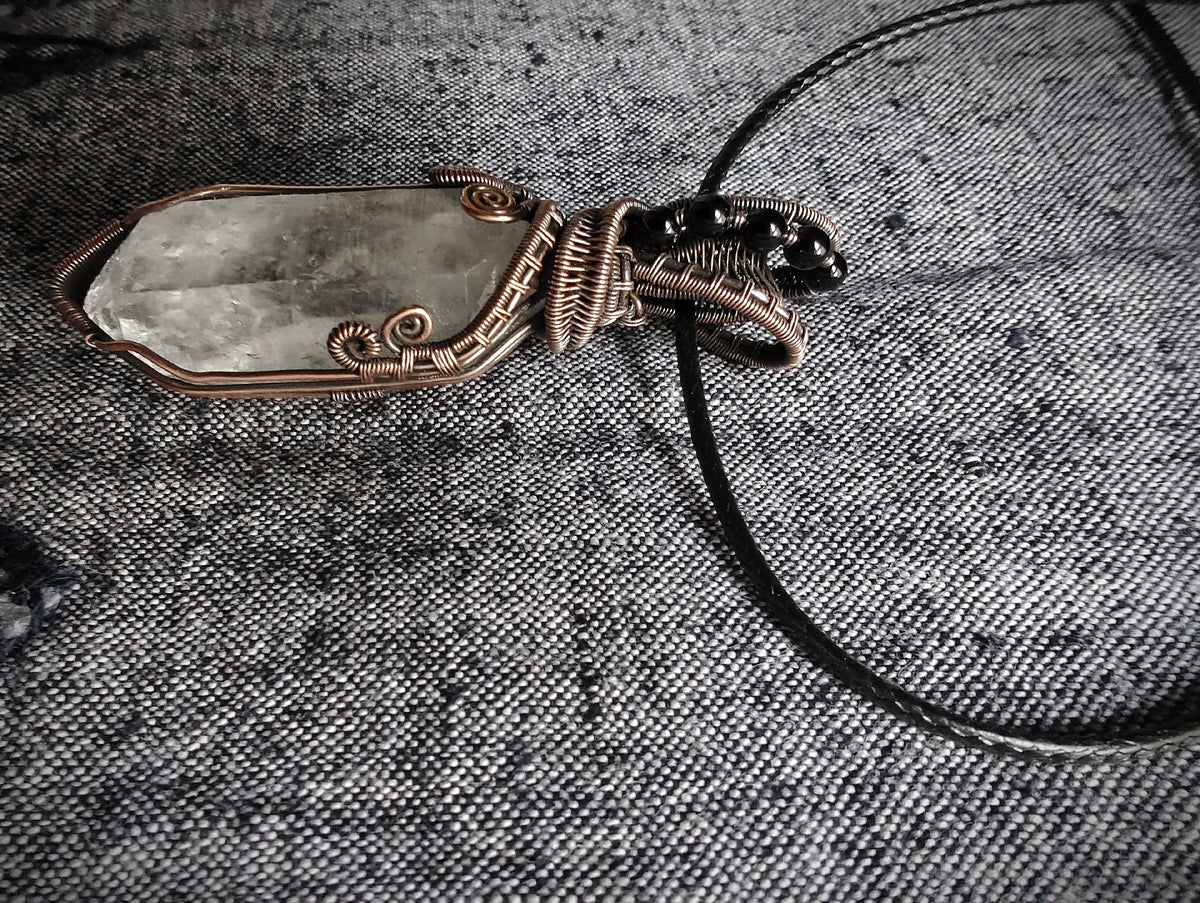 Colar com Pendente de Cristal Herkimer Branco e Cobre