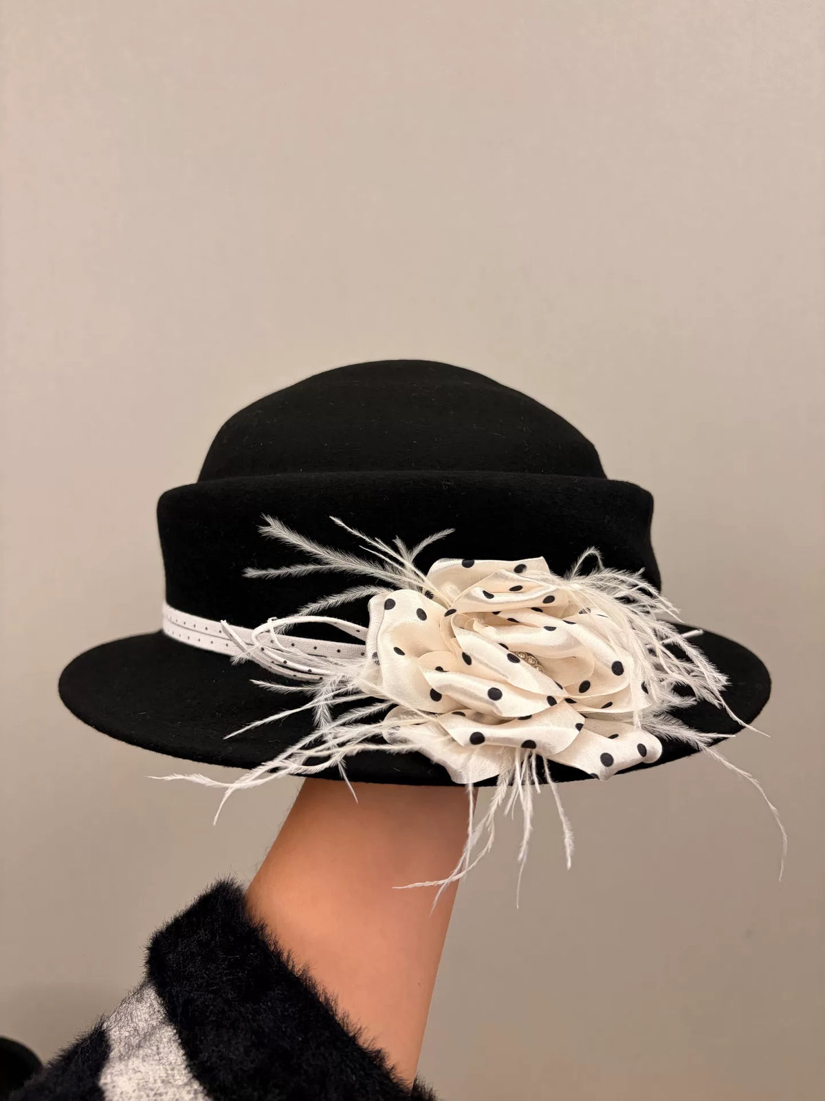 Mini Sombrero de Lunares de Fieltro de Lana Negro